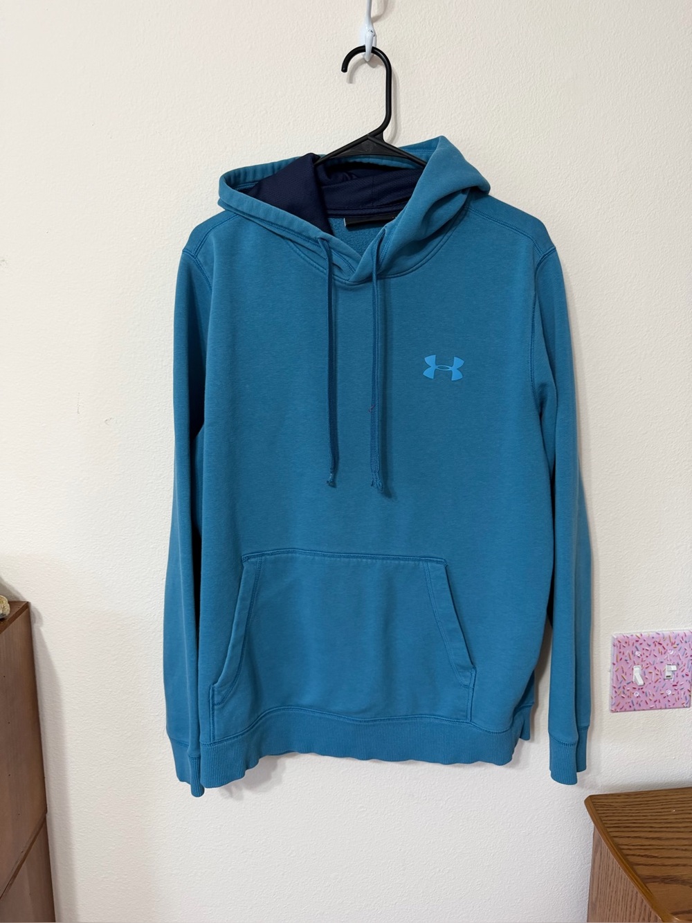 Under Armour hoodie size L